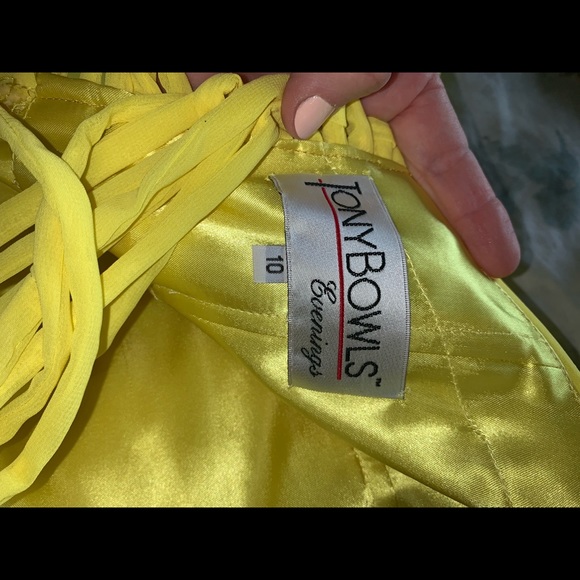 COPY - Tony bowls Prom Dress ,size 10 , yellow color size 10 - Picture 15 of 16